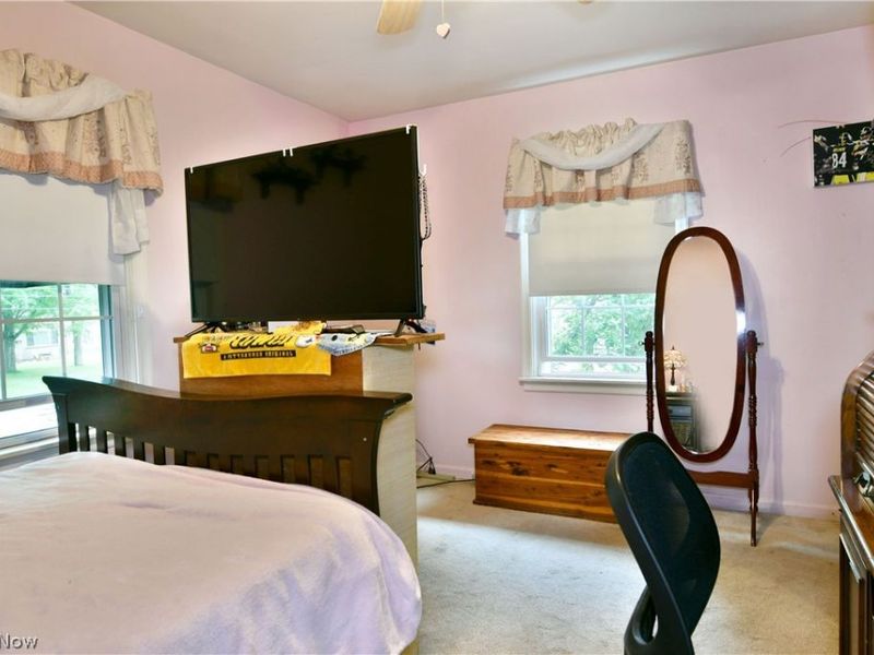 7435 Westview Drive, Youngstown, OH 44512 Photo 17
