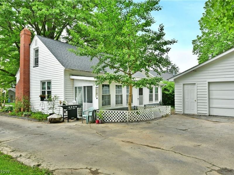 7435 Westview Drive, Youngstown, OH 44512 Photo 3