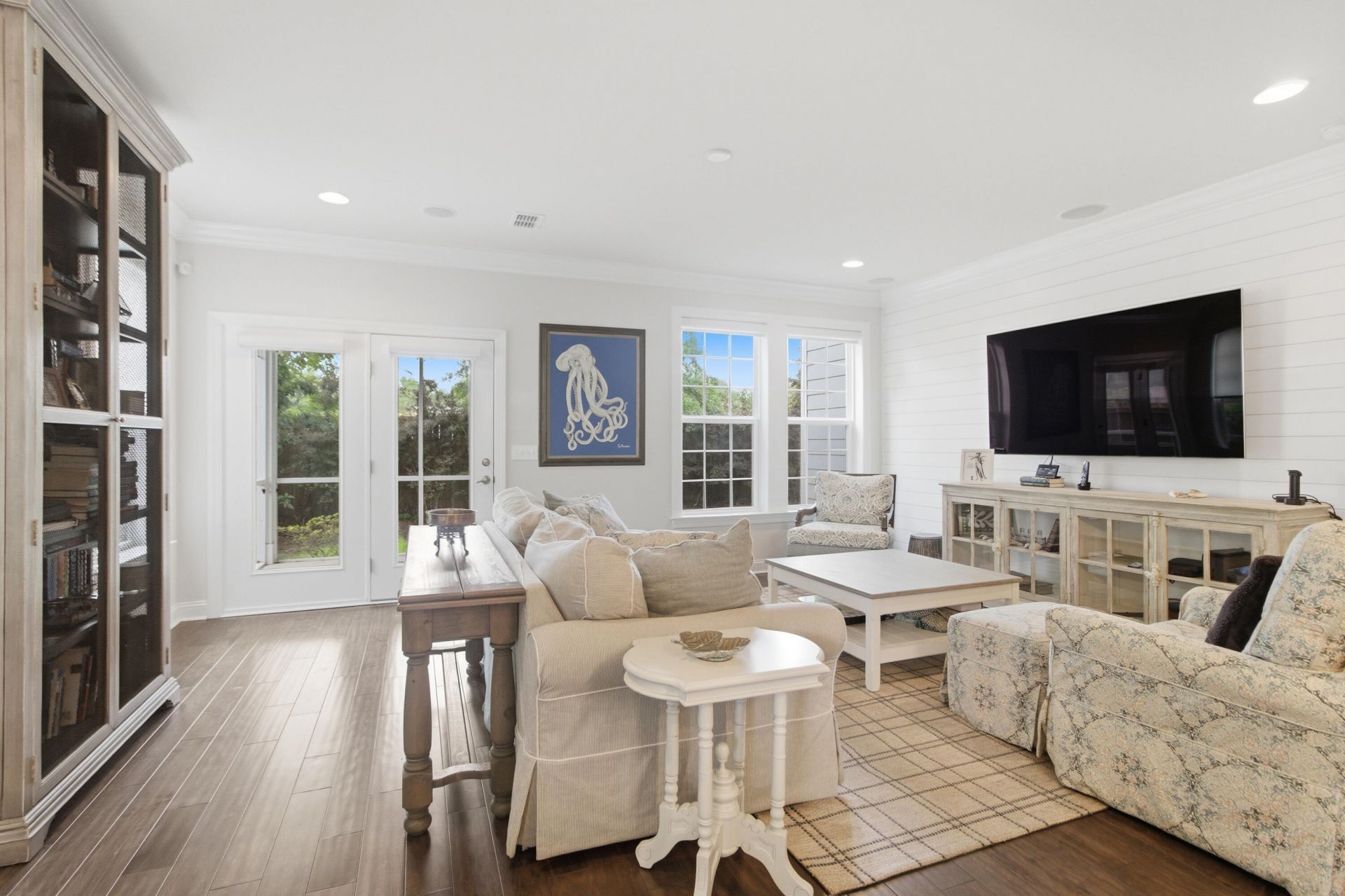 1221 Gannett Road Photo 14