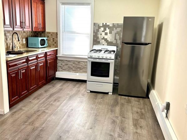 Valley Stream, NY 11580