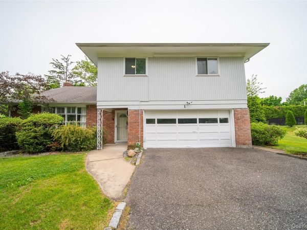 1 Horizon Road , Great Neck, NY 11020