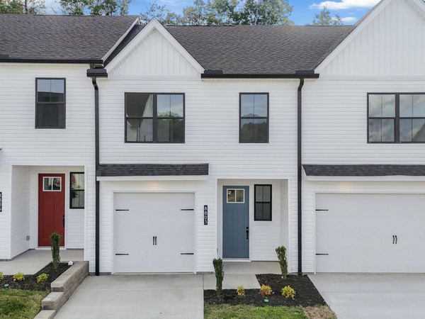 8803 Chapman Trace Way, Knoxville, TN 37920