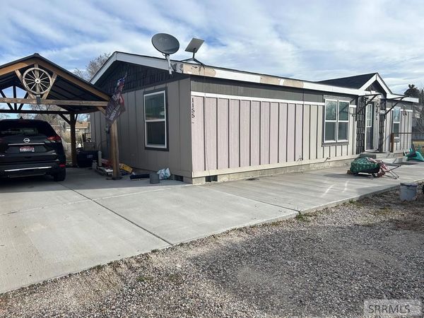 1155 McAdoo, BLACKFOOT, ID 83221