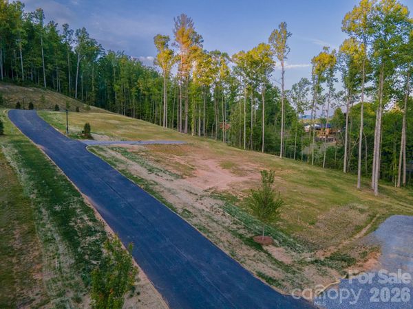 433 Irvine Drive , Fairview, NC 28730