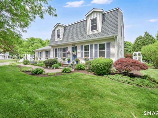 23 Brentwood, Middletown, CT 06457