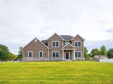 4 Wentworth Drive, Orchard Park, NY 14127