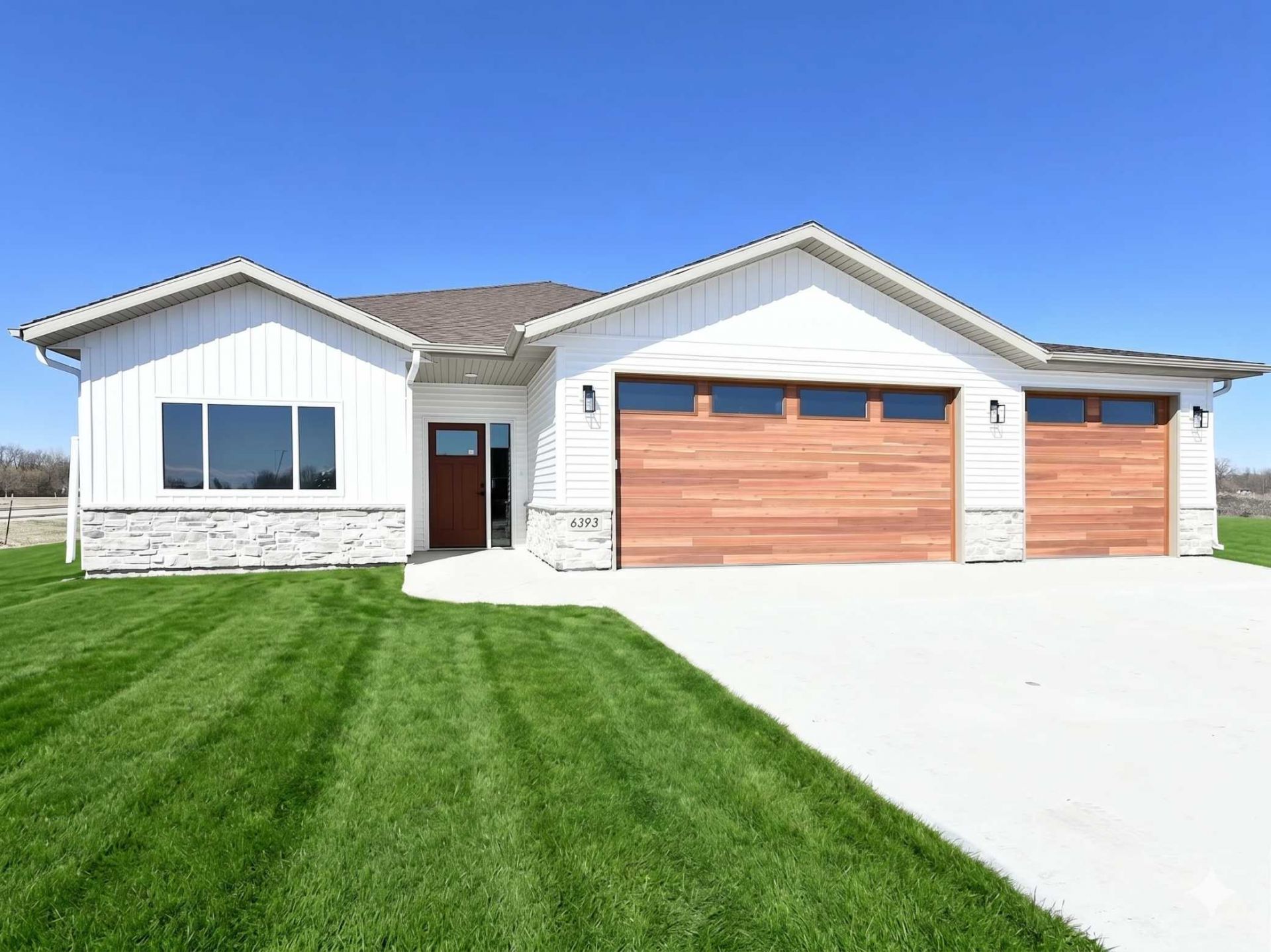 6393 68th Street S, Horace, ND 58047 Main Photo