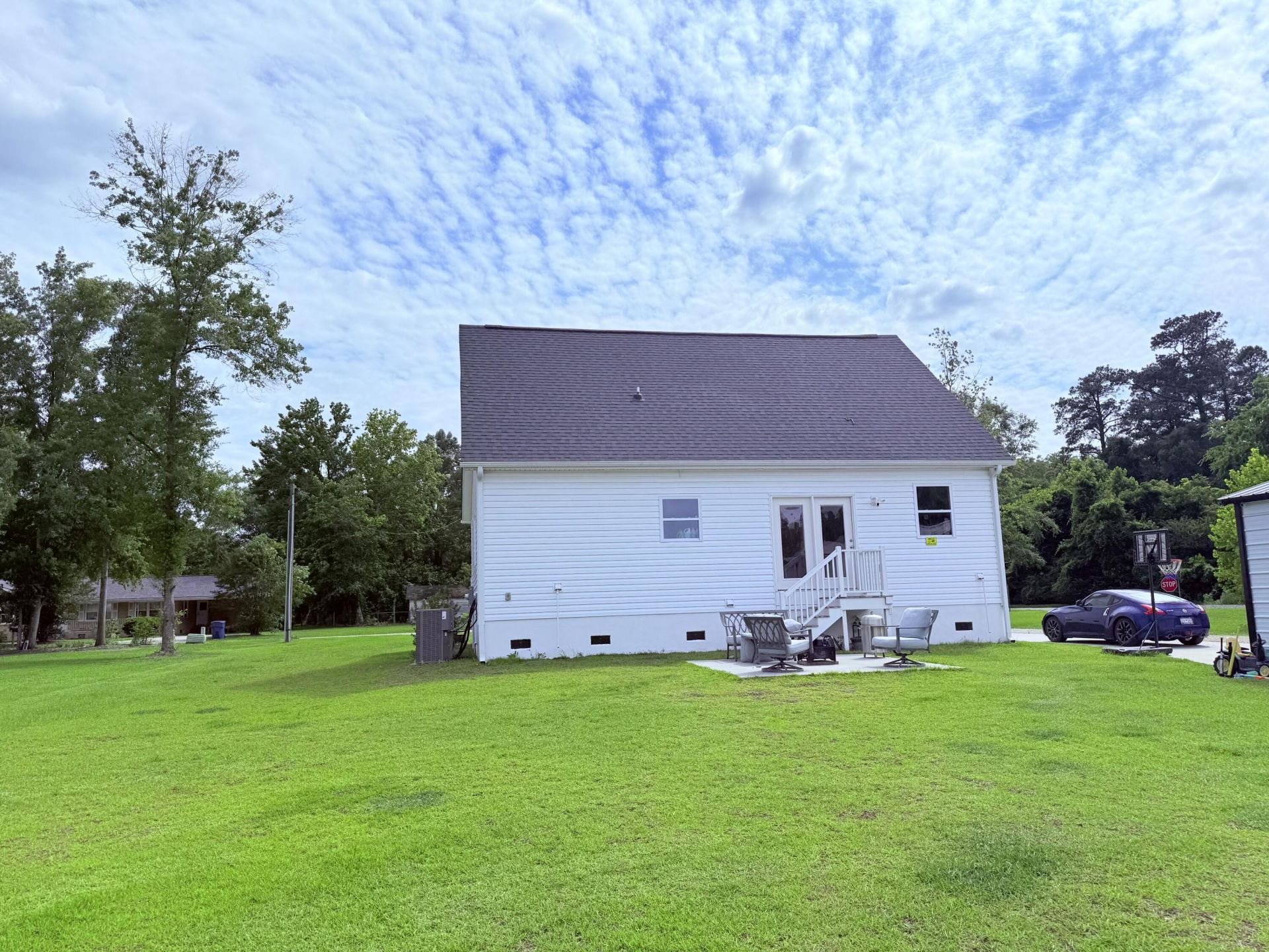 109 Dotson Street Photo 4
