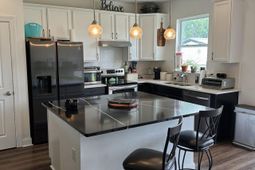 109 Dotson Street photo 4
