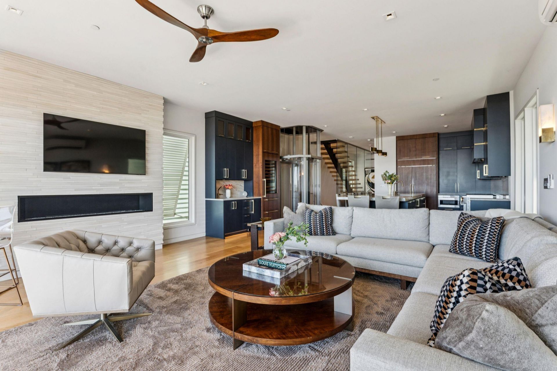 58 Grand Pavilion Drive Photo 10