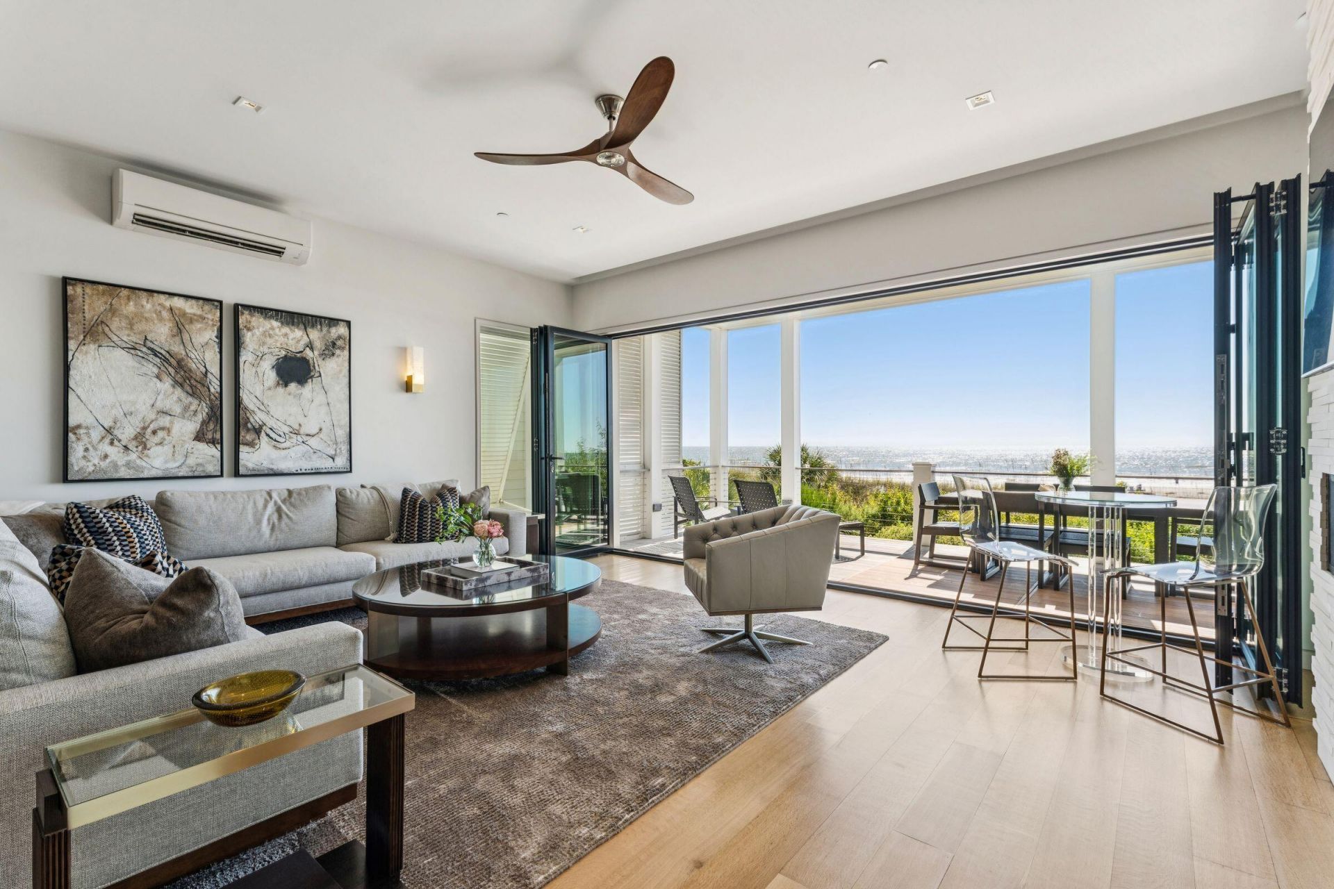 58 Grand Pavilion Drive Photo 13