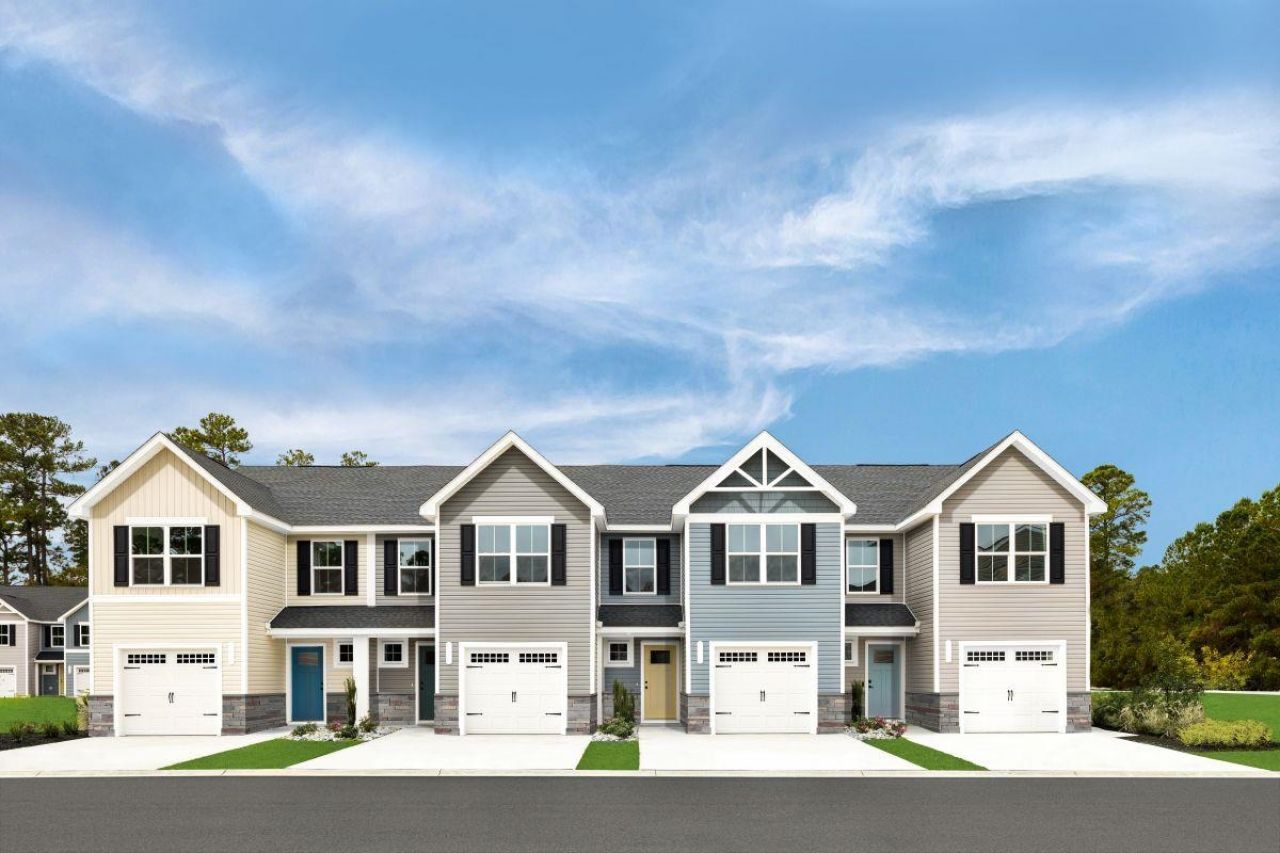 4 Scotch Pine Way, Staunton, VA 24401 Main Photo
