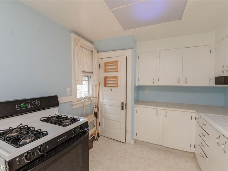 1301 Mathews Avenue, Lakewood, OH 44107 Photo 12