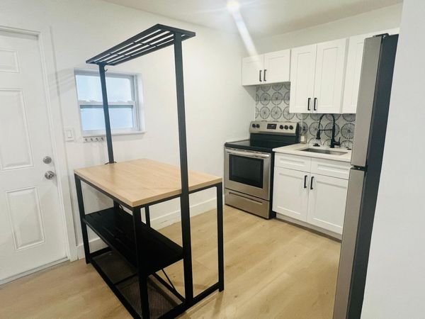 1720 N 17th Avenue, Unit 6, Hollywood, FL 33020