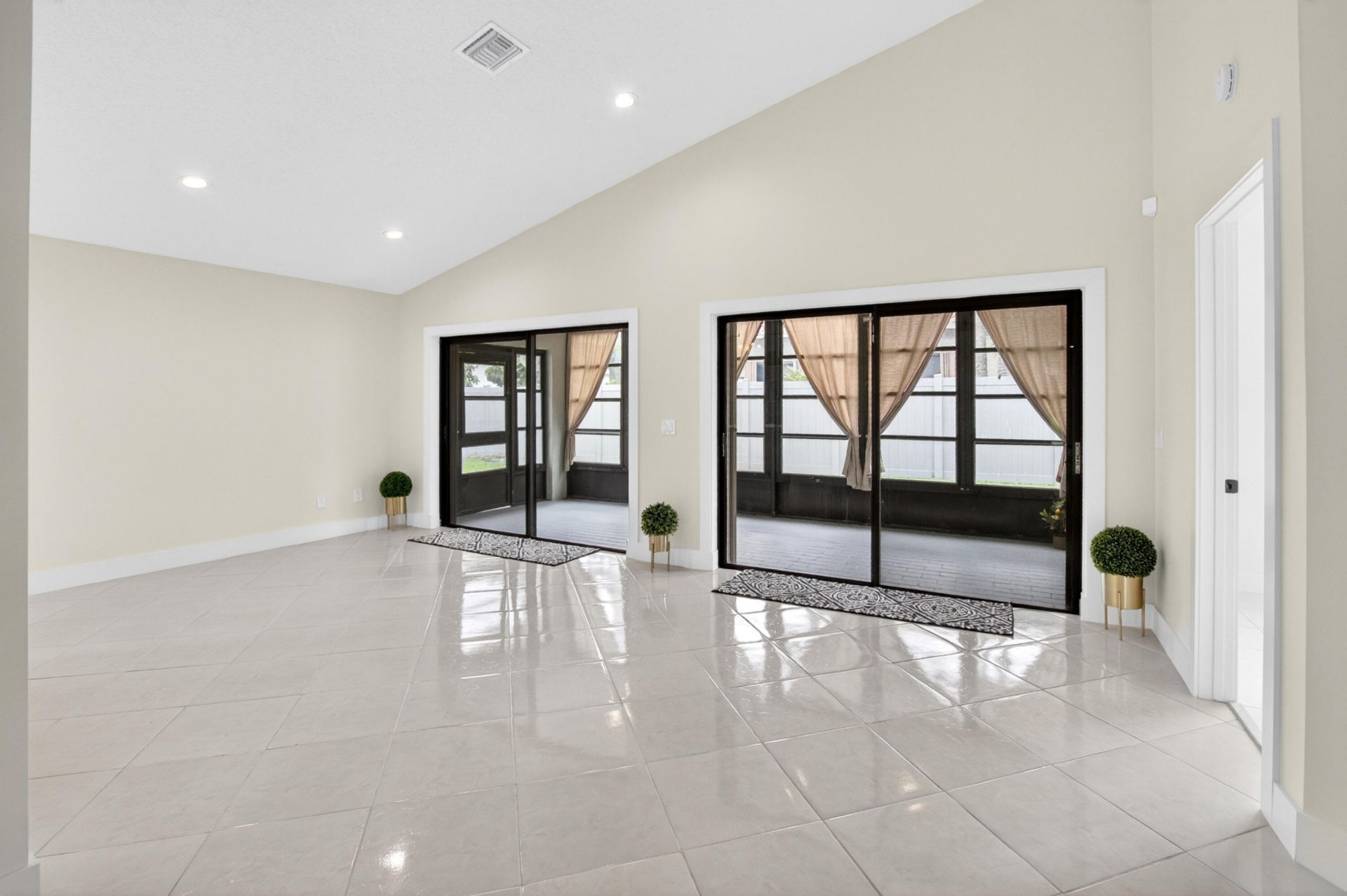 182 Temple Avenue, Boynton Beach, FL 33436 Photo