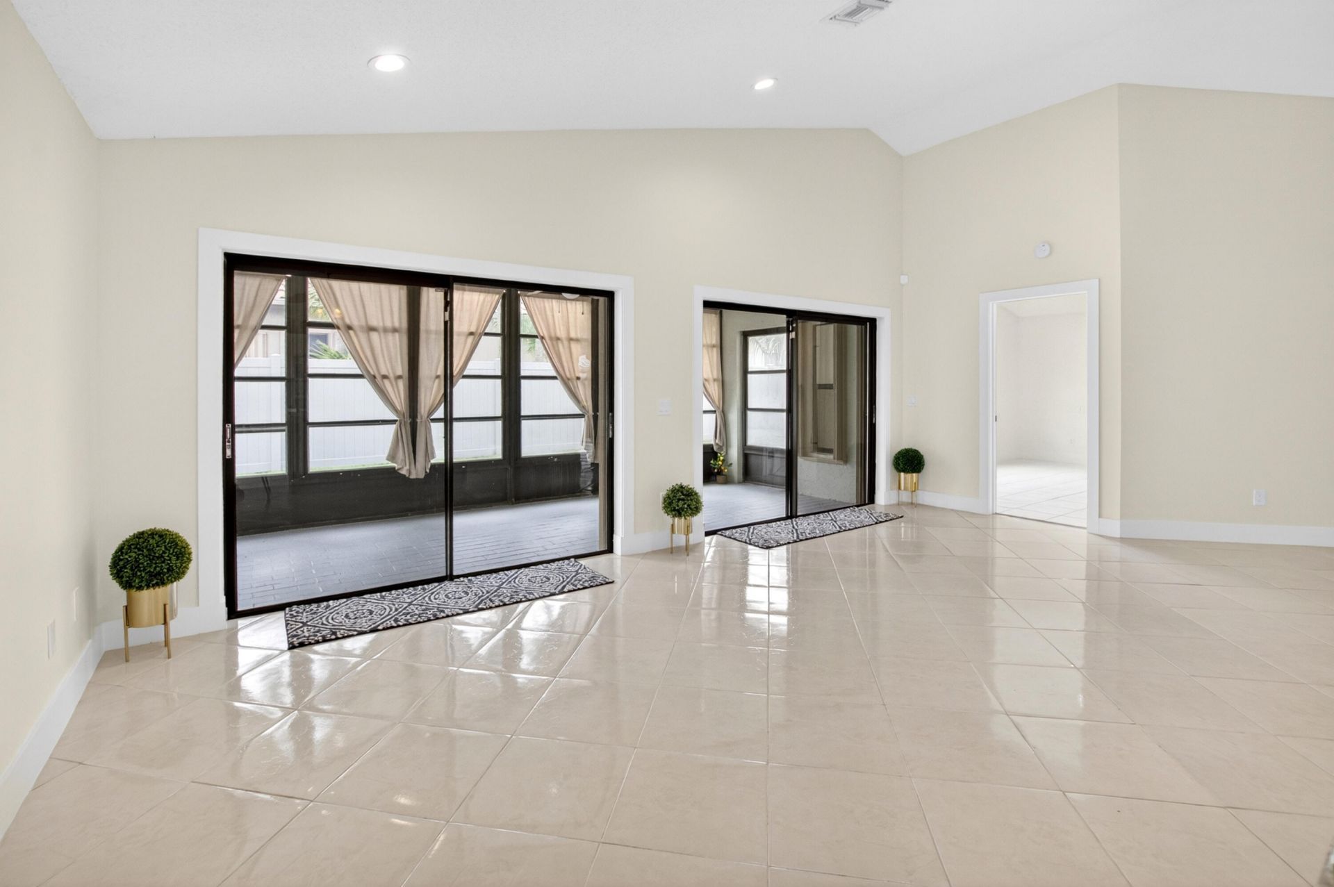 182 Temple Avenue, Boynton Beach, FL 33436 Photo