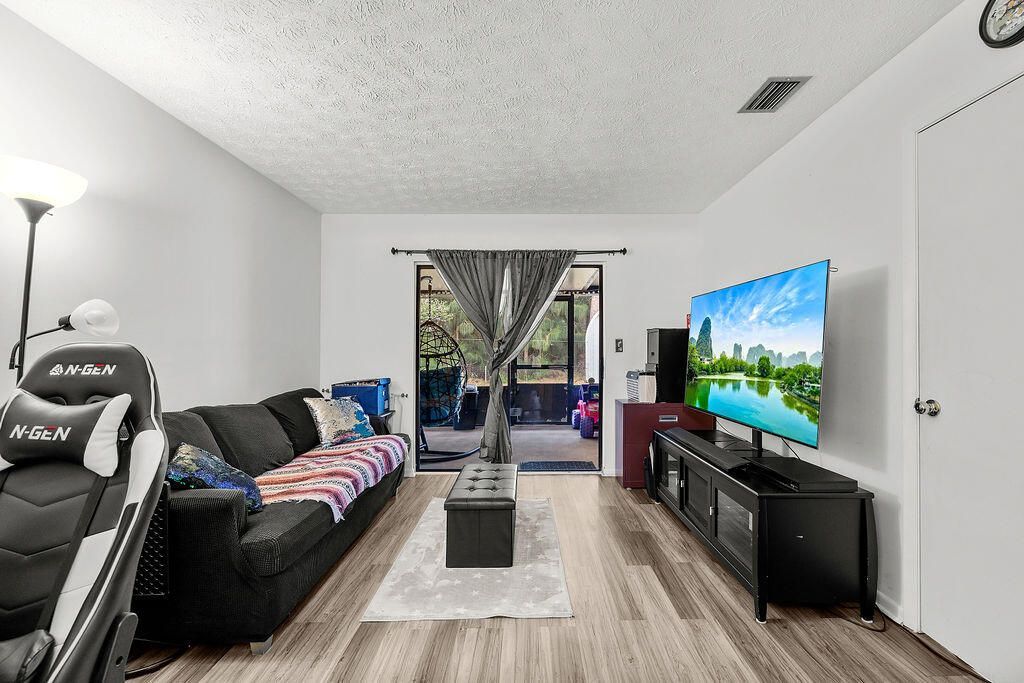 1831 SE Lennard Road, Port Saint Lucie, FL 34952 Photo