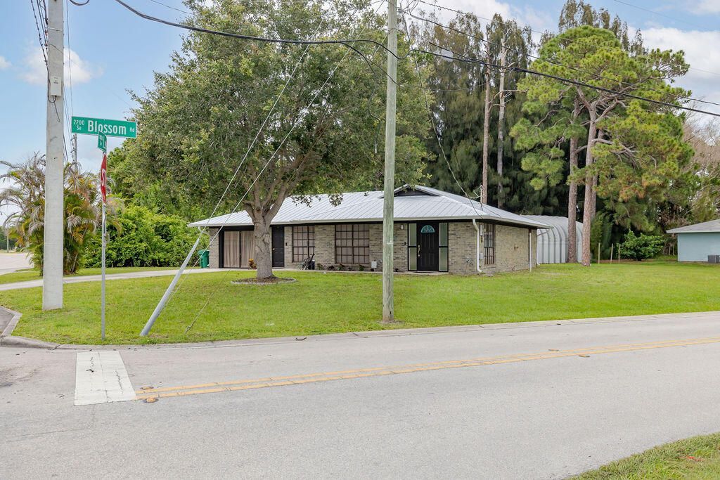 1831 SE Lennard Road, Port Saint Lucie, FL 34952 Photo