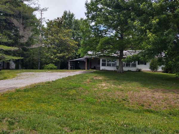 3895 State Route 147 , Vienna, IL 62995