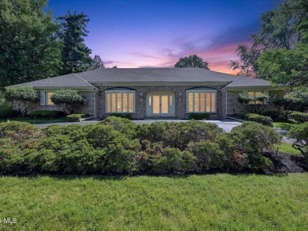 4550 Farmington Road, Toledo, OH 43623