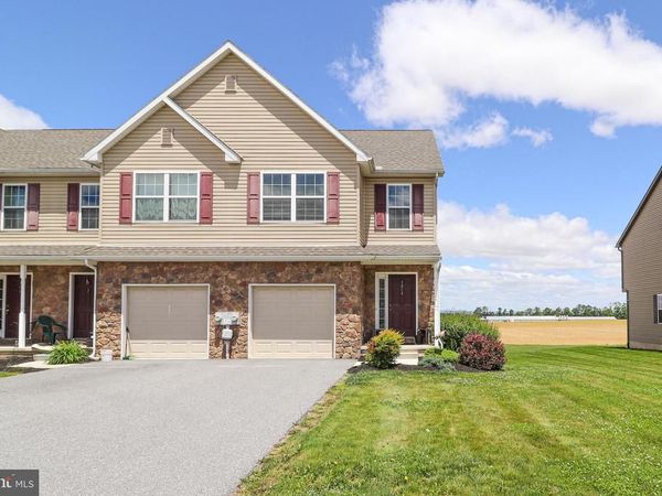 156 LINDA SUE LANE , MYERSTOWN, PA 17067