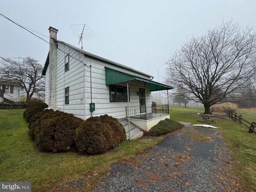 4703 Fake Road, York, PA 17406 Main Photo