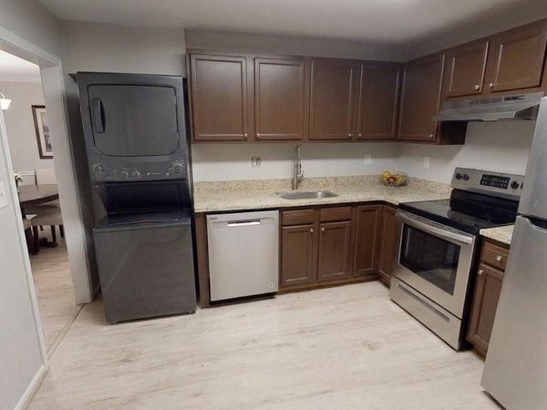 18622 WALKERS CHOICE ROAD, Unit 6, MONTGOMERY VILLAGE, MD 20886