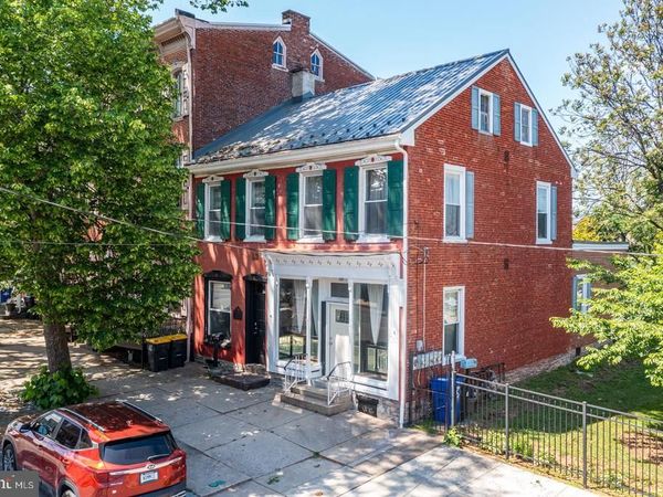 145 W HIGH STREET, WOMELSDORF, PA 19567