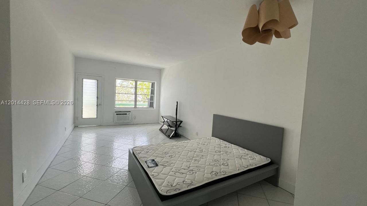 6490 Collins Ave , Unit 14, Miami Beach, FL 33141 Photo