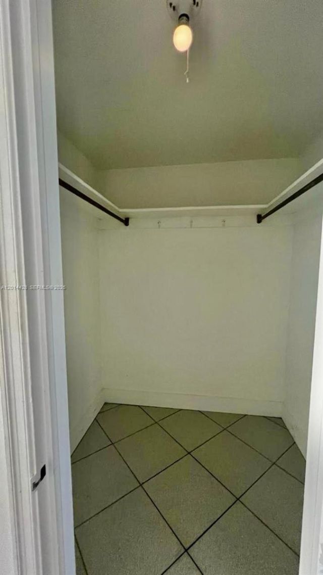 6490 Collins Ave , Unit 14, Miami Beach, FL 33141 Photo