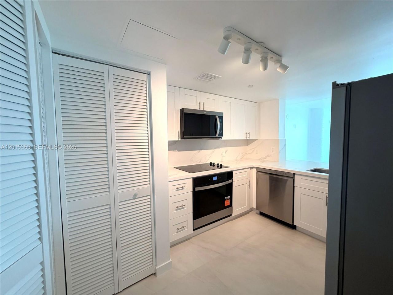 2101 Brickell Ave, Unit 2301, Miami, FL 33129 Photo