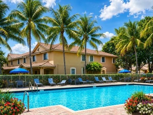 4142 Forest Dr, Weston, FL 33332