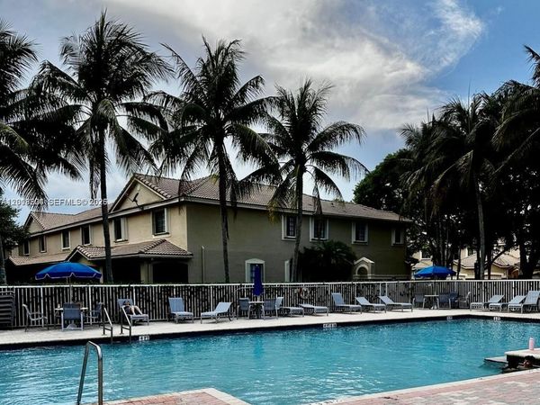 4142 Forest Dr , Weston, FL 33332
