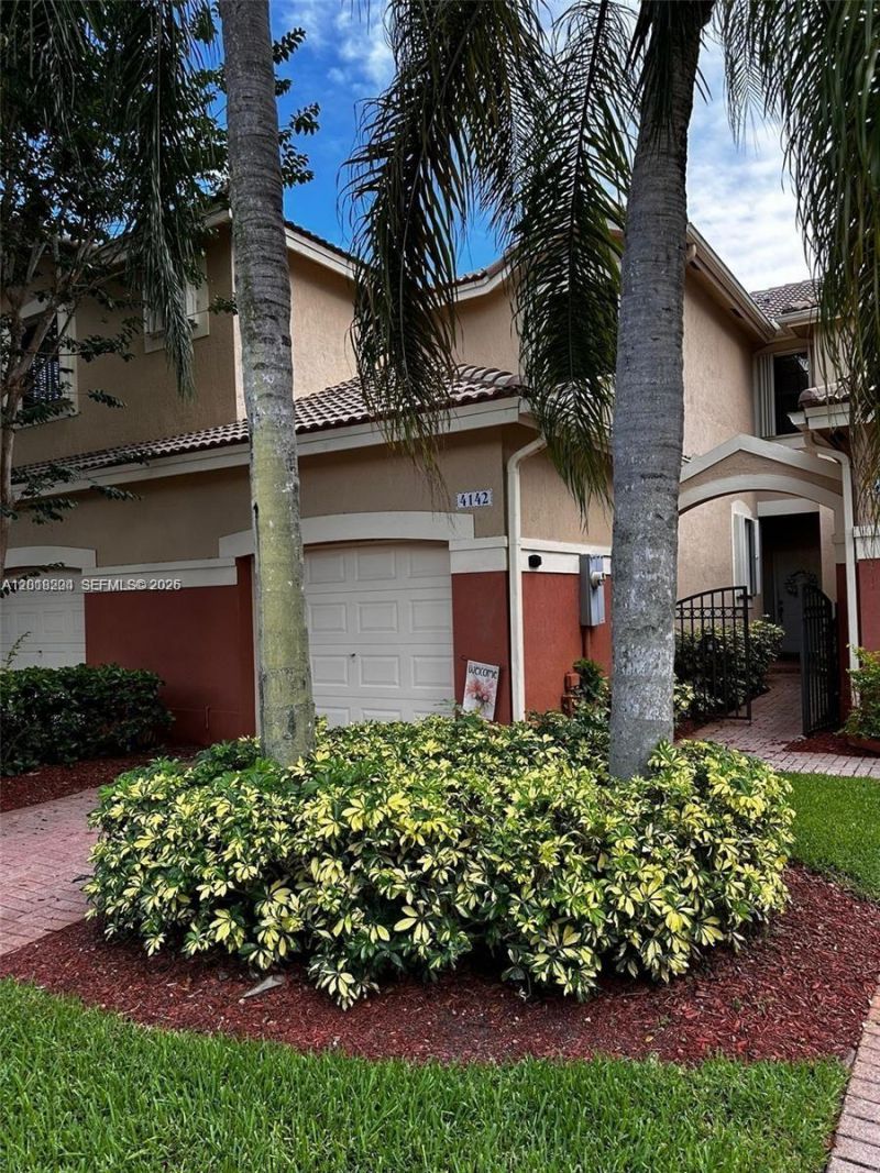 4142 Forest Dr , Weston, FL 33332 Photo