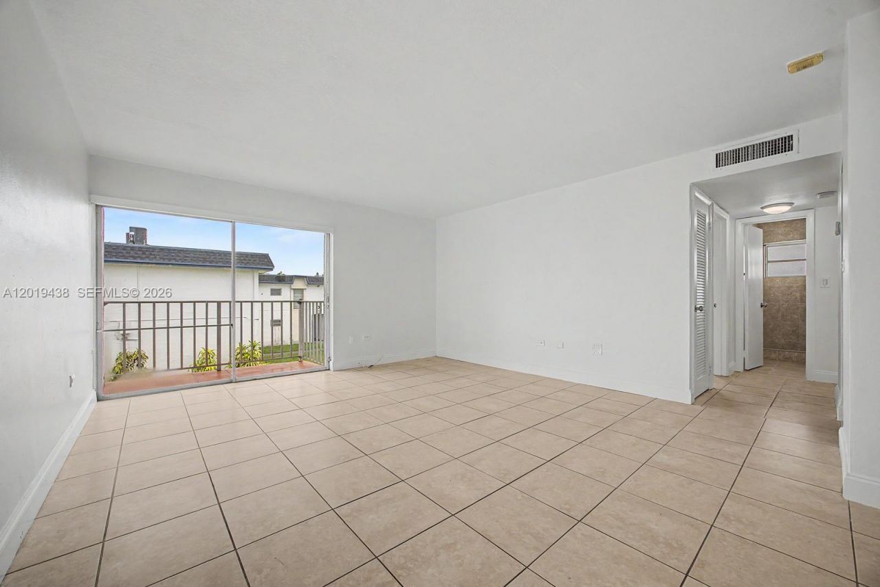 7256 SW 94th Pl, Unit A8, Miami, FL 33173 Photo