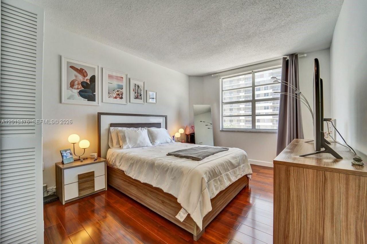 1965 S Ocean Dr , Unit 4G, Hallandale Beach, FL 33009 Photo