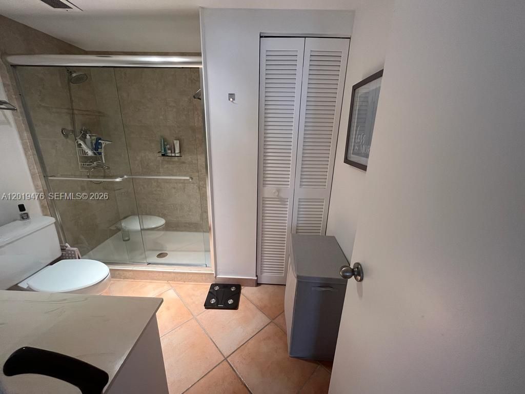 1965 S Ocean Dr , Unit 4G, Hallandale Beach, FL 33009 Photo