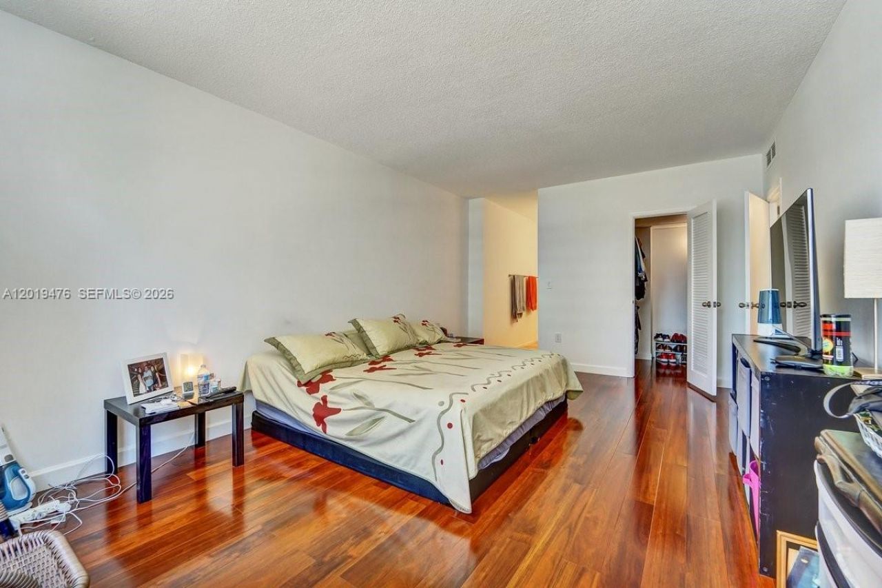 1965 S Ocean Dr , Unit 4G, Hallandale Beach, FL 33009 Photo
