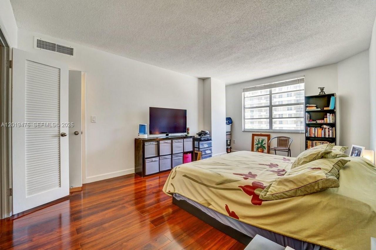1965 S Ocean Dr , Unit 4G, Hallandale Beach, FL 33009 Photo