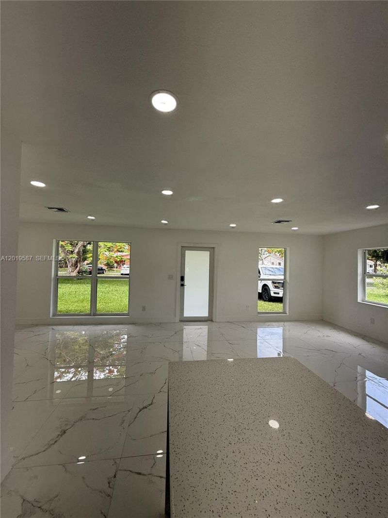 20211 NW 42nd Ave , Miami Gardens, FL 33055 Photo