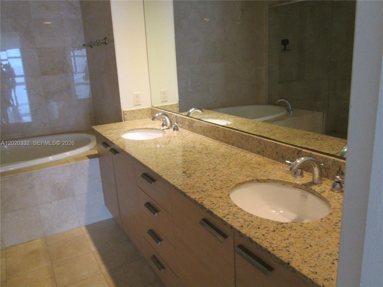 1800 S Ocean Dr, Unit 2301, Hallandale Beach, FL 33009 Photo