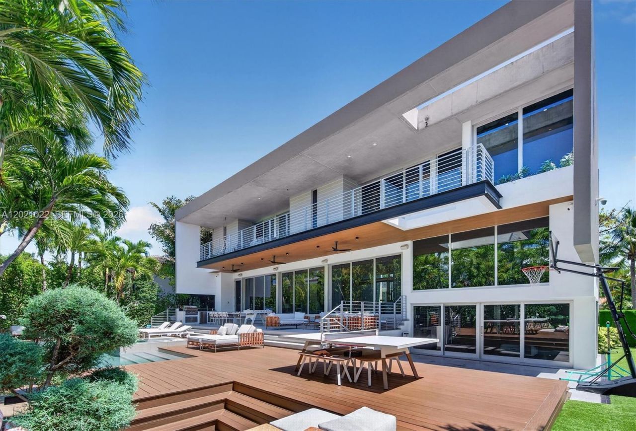 625 Curtiswood Dr, Key Biscayne, FL 33149 Photo
