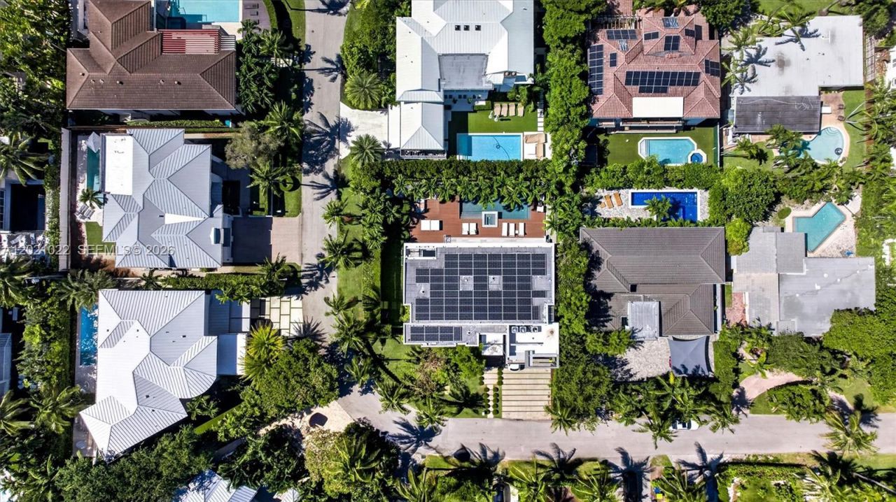 625 Curtiswood Dr, Key Biscayne, FL 33149 Photo
