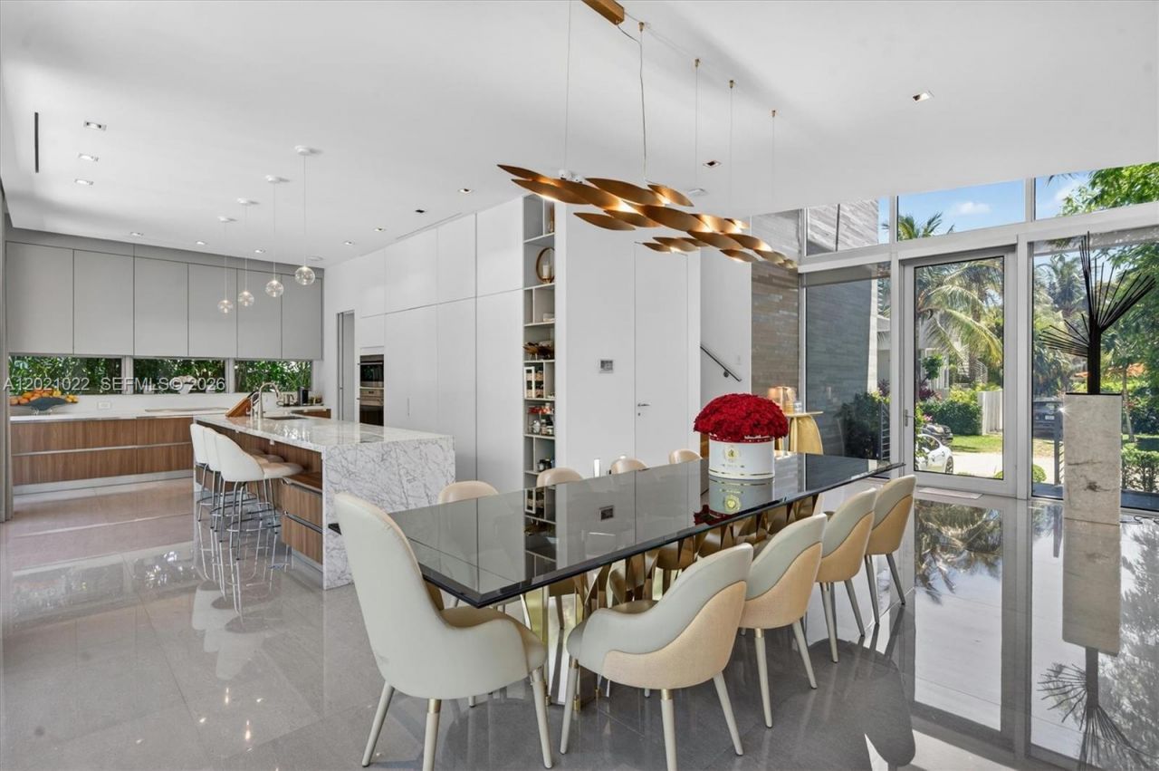 625 Curtiswood Dr, Key Biscayne, FL 33149 Photo
