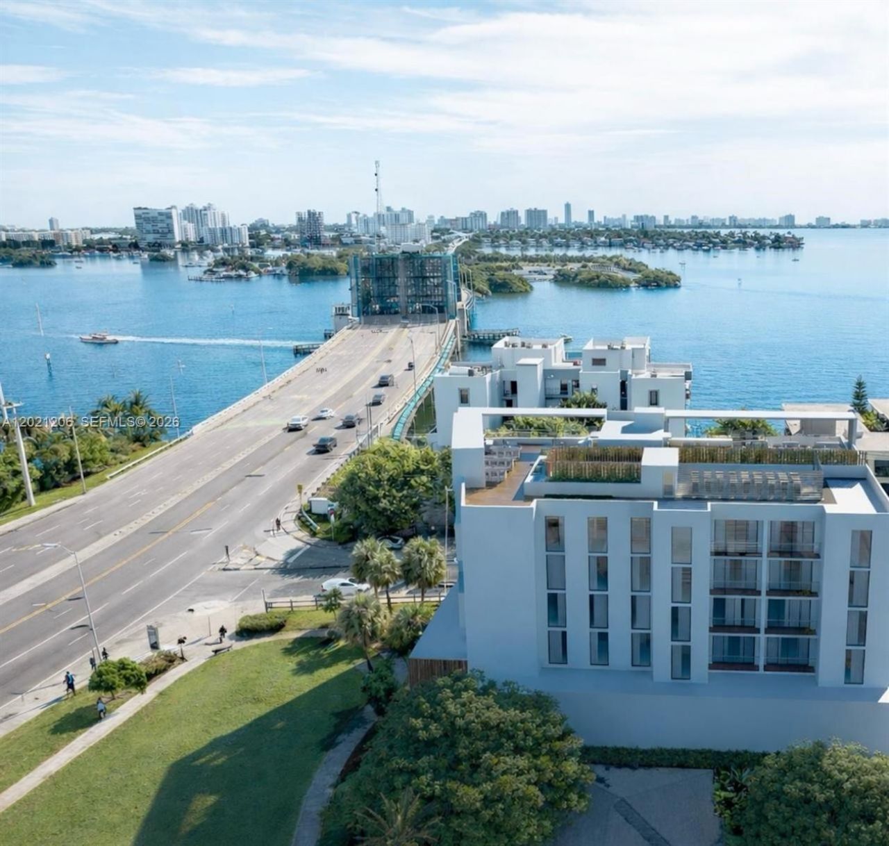 7860 NE Bayshore Ct , Unit 2C, Miami, FL 33138 Photo