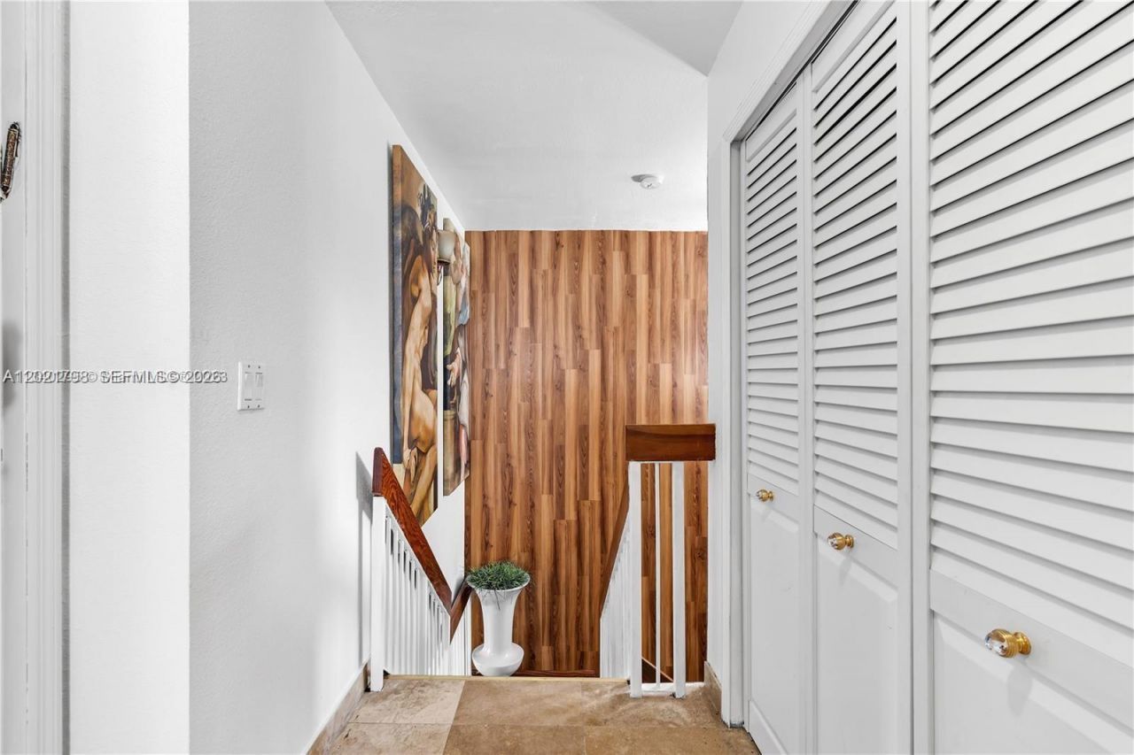 8909 SW 108th Cir Ct , Miami, FL 33176 Photo