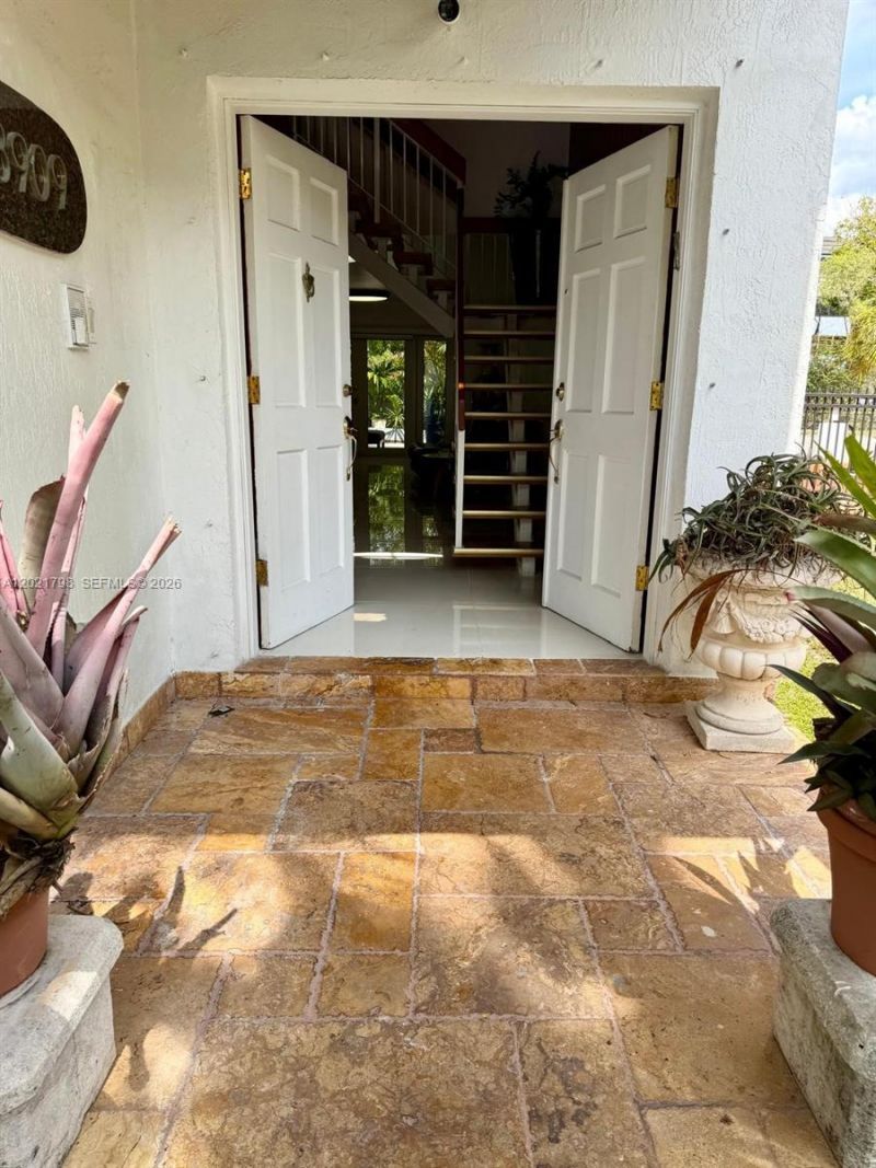8909 SW 108th Cir Ct , Miami, FL 33176 Photo