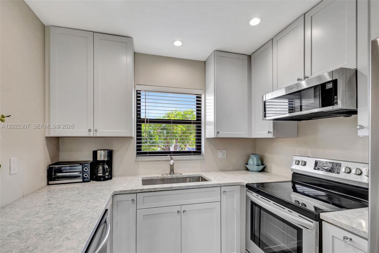 755 Saturn St , Unit G202, Jupiter, FL 33477 Photo
