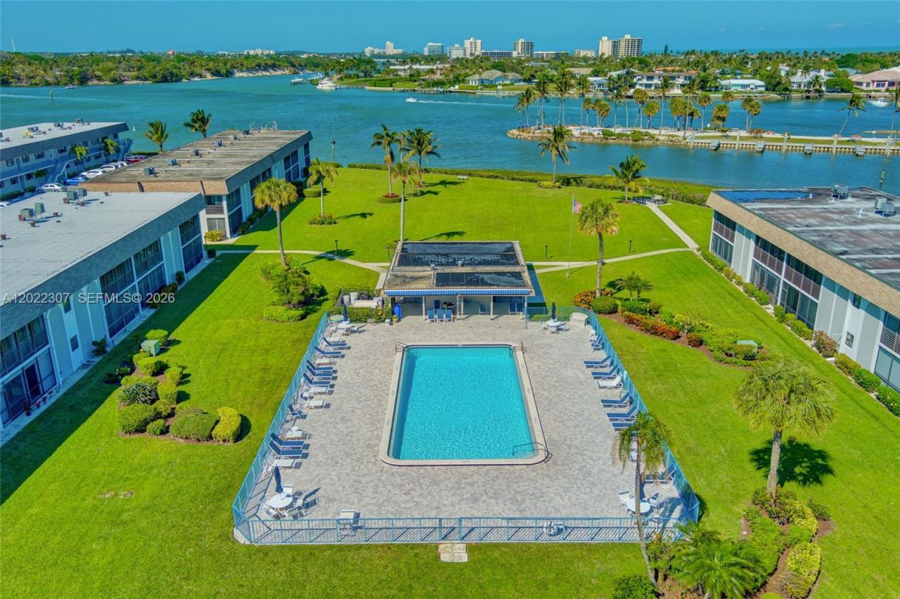 755 Saturn St , Unit G202, Jupiter, FL 33477 Photo