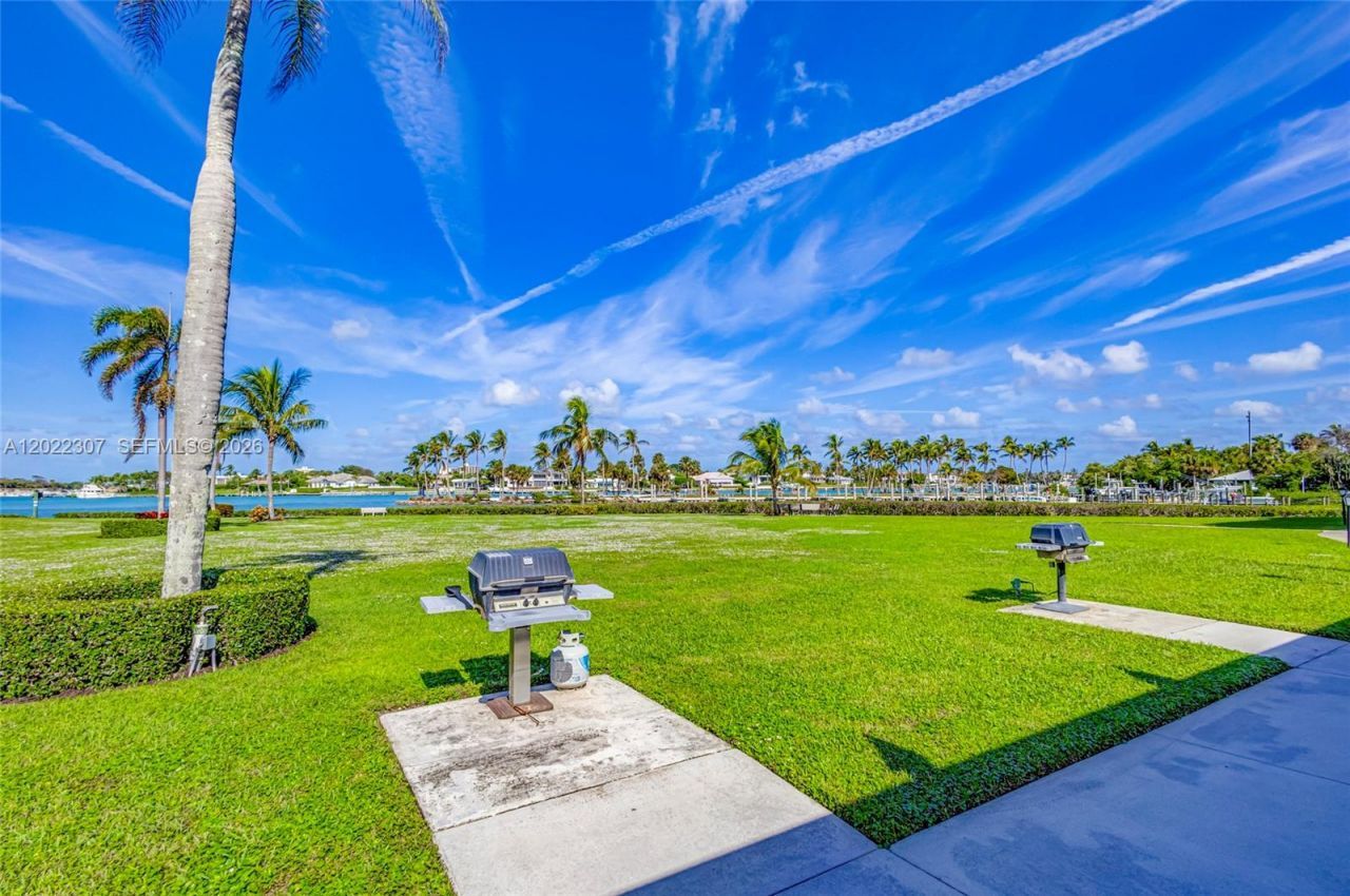 755 Saturn St , Unit G202, Jupiter, FL 33477 Photo